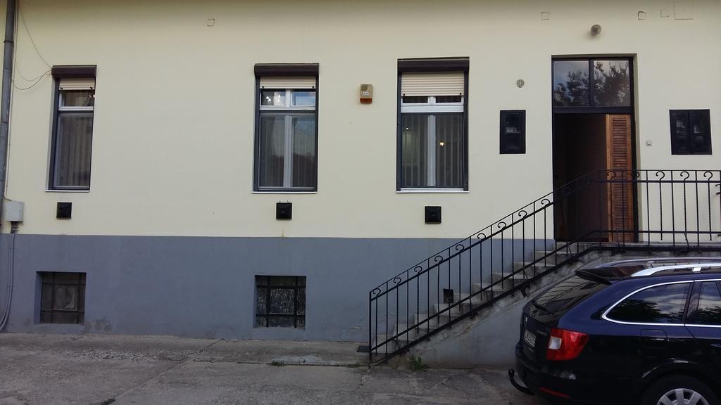 Civis Gold Apartman Debrecen Exterior photo